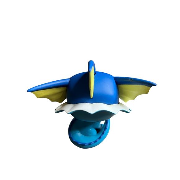 Funko POP! Pokemon Vaporeon Vinyl Figure #627 2020 - Picture 3 of 7